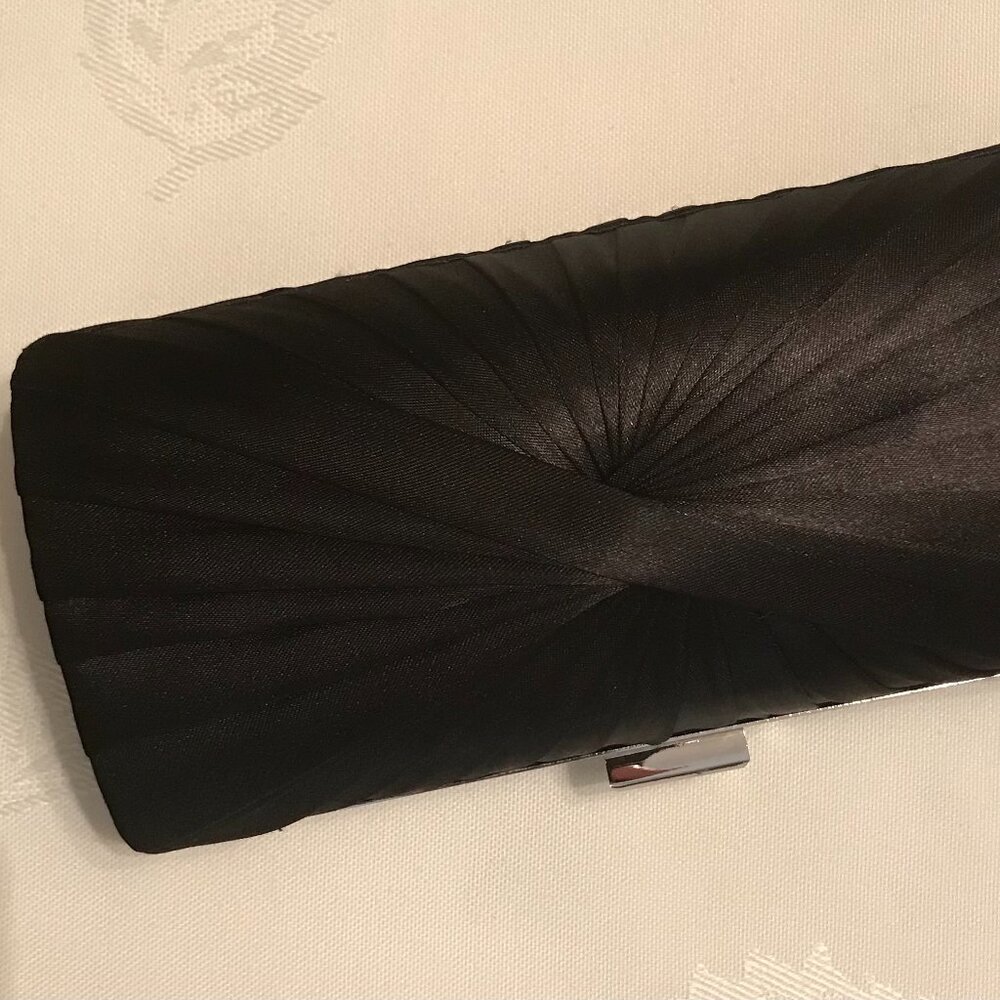 Romantic evening clutch